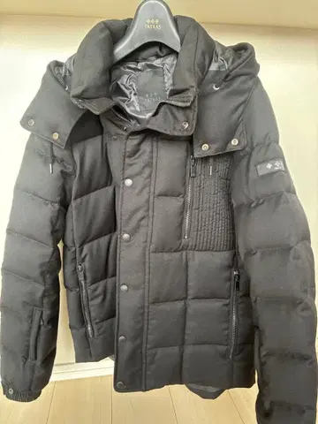 TATRAS 블랙 다운 자켓 퀼팅