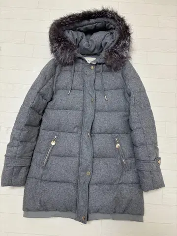 그레이 퍼 후드 다운 코트