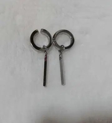 카와무라 카즈마9 AUREA. 귀찌