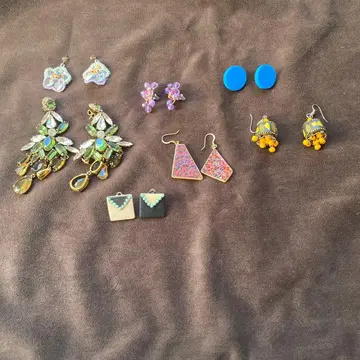 컬러풀한 귀걸이 세트 & 귀찌 7점