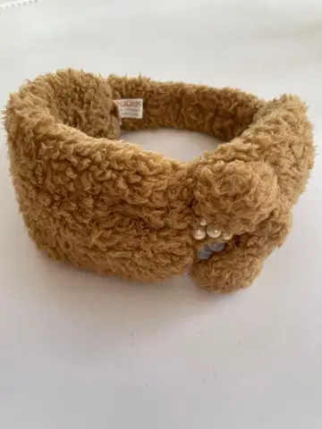 베이지 퍼 리본 헤어밴드