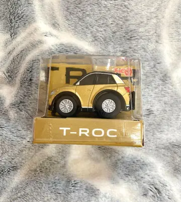 토미카 T-Roc 골드 미니카