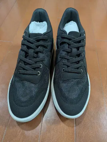 핏핏 fitfit 핸즈프리 시어 스니커즈 24.5cm 블랙 미사용