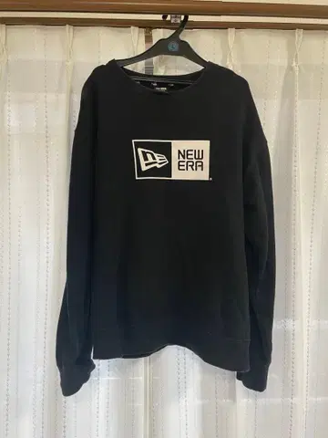 뉴에라 XL 트레이닝복