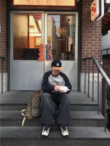 Awaii 1989 래글런 맨투맨