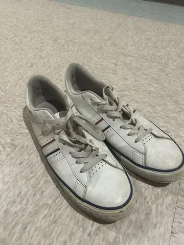 컨버스 스니커즈