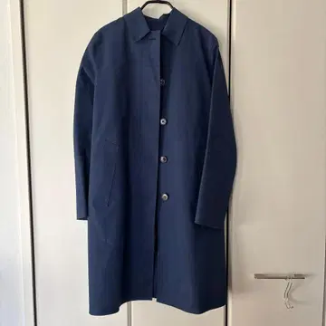 MACKINTOSH 밴딩 코트 네이비 안감 부착