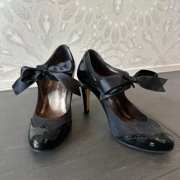 Amante 리본 포함 블랙 하이힐 펌프스