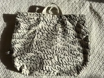 미나 페르호넨 lululu 토트백 M