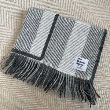 The Organic Alpaca 포켓 숄 알파카 100%