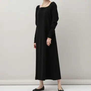 [ 캘런솔로지 ] 턱 숄더 니트 원피스 롱