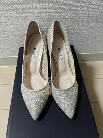 DIANA 실버 글리터 펌프스 7cm 힐 23cm