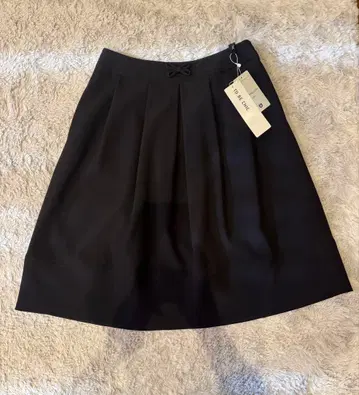 TO BE CHIC 스커트 블랙 사이즈 40 새상품 미사용