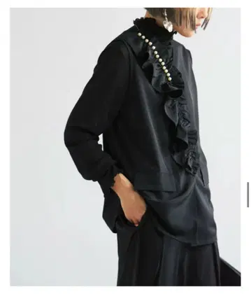 antiqua 같은 형태 프릴 펄 장식 베스트 차콜 새상품.