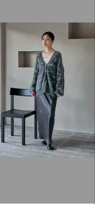 렙심 새틴 스커트