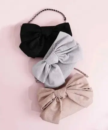 [ 미사용 새상품 ] 3WAY 스트랩 부착 빅 리본 클러치백 실버