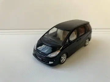 도요타 에스티마 1/64 스케일