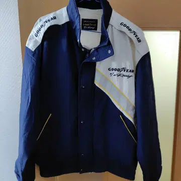 레이싱 자켓 굿이어
