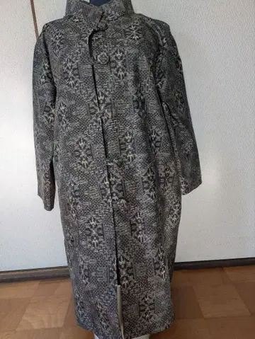 기하학 패턴 롱 코트 그레이 계열 오시마 명주 리메이크 코트