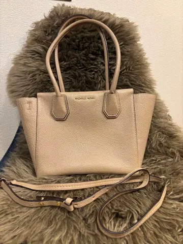 MICHAEL KORS 베이지 숄더백