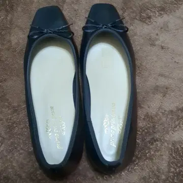 리본 포함 블랙 발레 슈즈 24.5cm