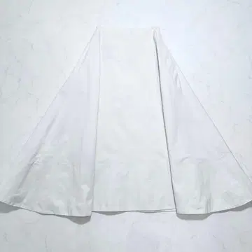 현행 모델 매디슨 블루 맥시 플레어 스커트 트윌 아이보리 00