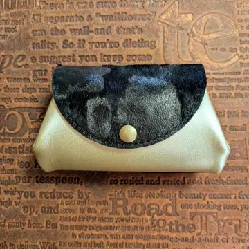 꼼꼼 손바느질*블랙 호일 송치와 샴페인 골드의 아코디언 지갑*