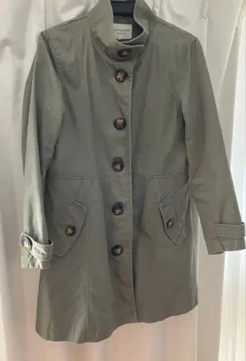 apricot late 카키 그린 트렌치코트