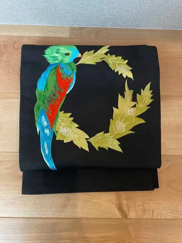 츠모리 치사토 후쿠로 오비 새와 잎 자수