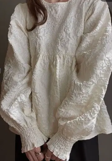 플라워 무늬 x 페플럼 상의