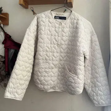 ZARA 하트형 퀼팅 자켓 화이트
