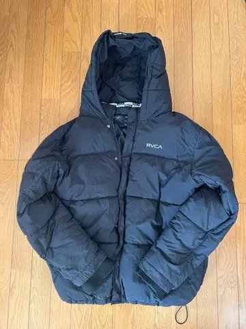 RVCA 블랙 다운 자켓 후드 부착 M 사이즈