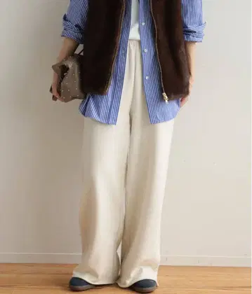 이번 시즌 저널 레리움 맨투맨 팬츠