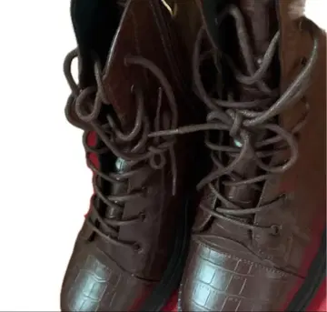 오리엔탈 트래픽 통굽 레이스업 악어 부츠