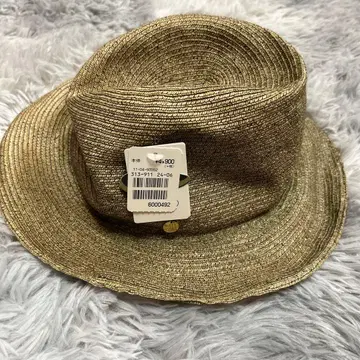 리본 포함 골드 밀짚모자