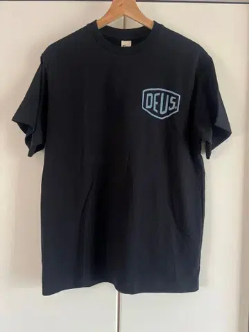 택 포함 새상품 Deus Ex Machina T셔츠 M 블랙