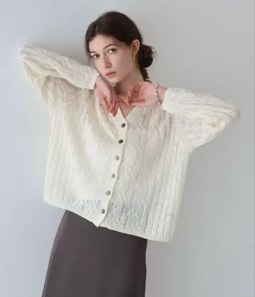 카라 부착 시스루 니트 가디건