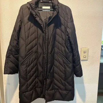 새상품급 블랙 다운 자켓