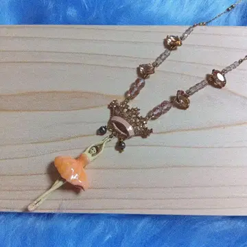 레네레이드 목걸이 크라운