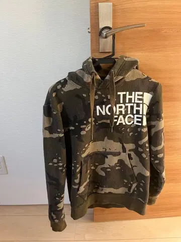 THE NORTH FACE 카모 패턴 후드티
