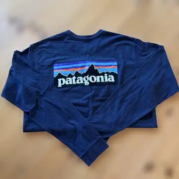 patagonia 네이비 긴팔 T셔츠 M