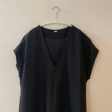 Mila owen 오버롤 스커트 블랙