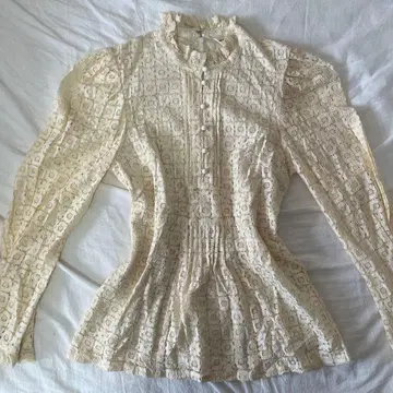 MOUSSY RUSSELL LACE 아이보리 레이스 긴팔 블라우스