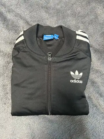 adidas 블랙 집업 자켓