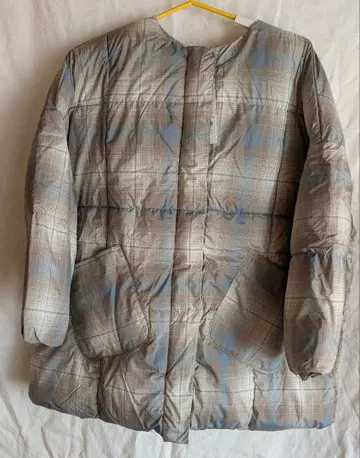 그레이 계열 체크 다운 자켓풍