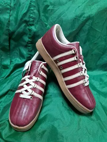 버건디 가죽 스니커즈