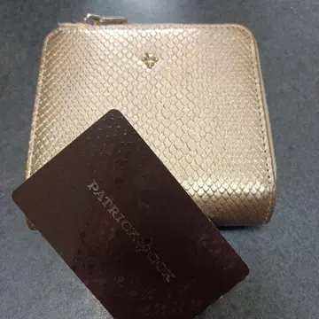 패트릭 콕스 PATRIKCOX 골드 2단 접이식 지갑 수납력 우수