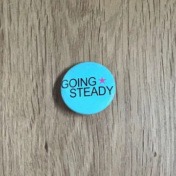 중고품 GOING STEADY 캔뱃지