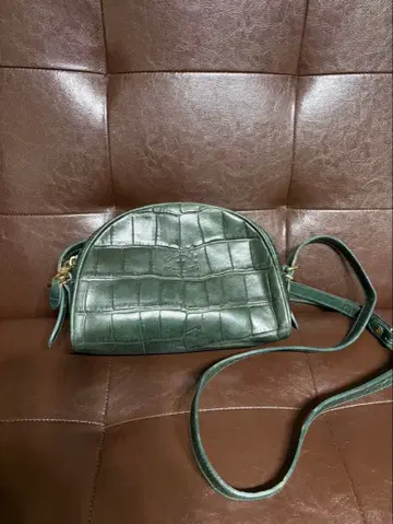 일비종떼 숄더백