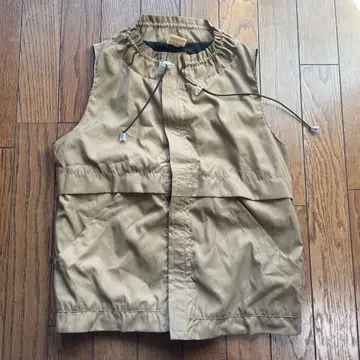 CONSCIOUS EARTHWEAR 베이지 슬리브리스 베스트